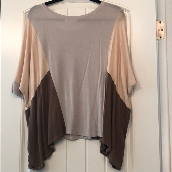 Flowy Top - Picture 2 of 6